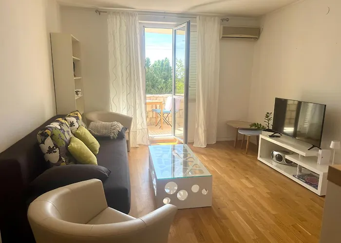 Perfect Sea View Terrace Zlatni Potok 公寓